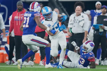 Bills open new stadium with 41-31 win over Lions